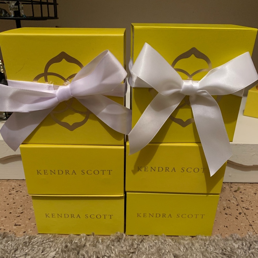 Kendra scott jewelry boxes